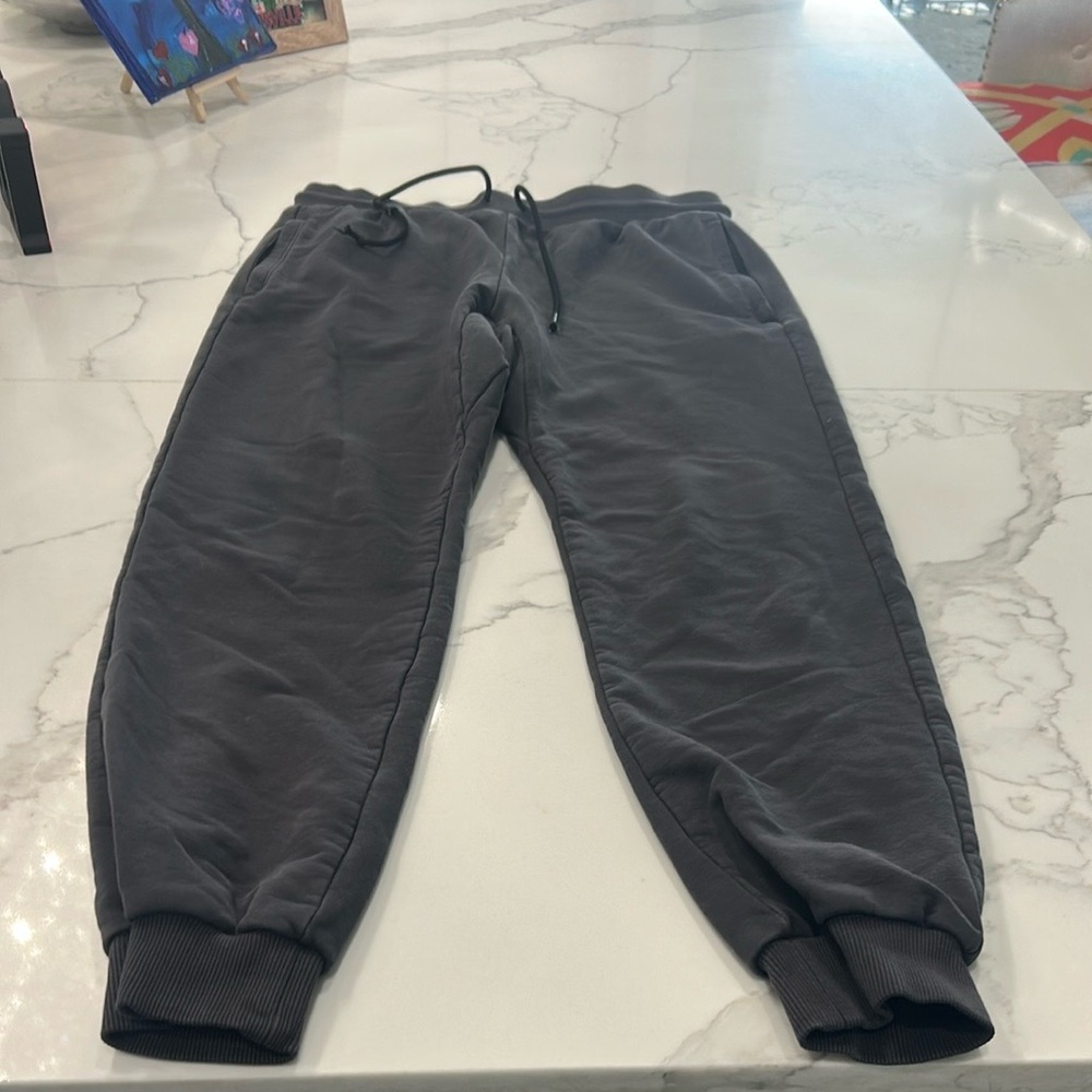 Fabletics Black/Grey Joggers. Side Pockets Zippers. Drawstring Waistband. Size S